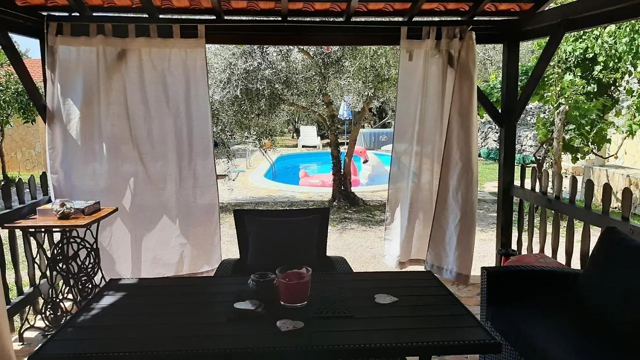 Holiday House Pulina Punat 0*,
