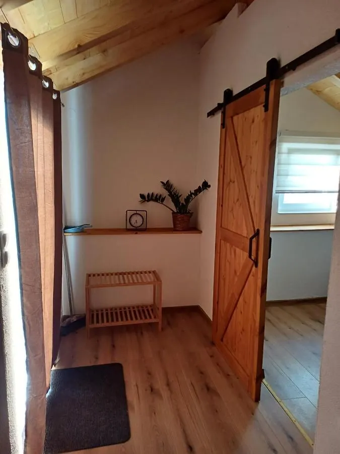 פונאנט Holiday House Pulina 0*,
